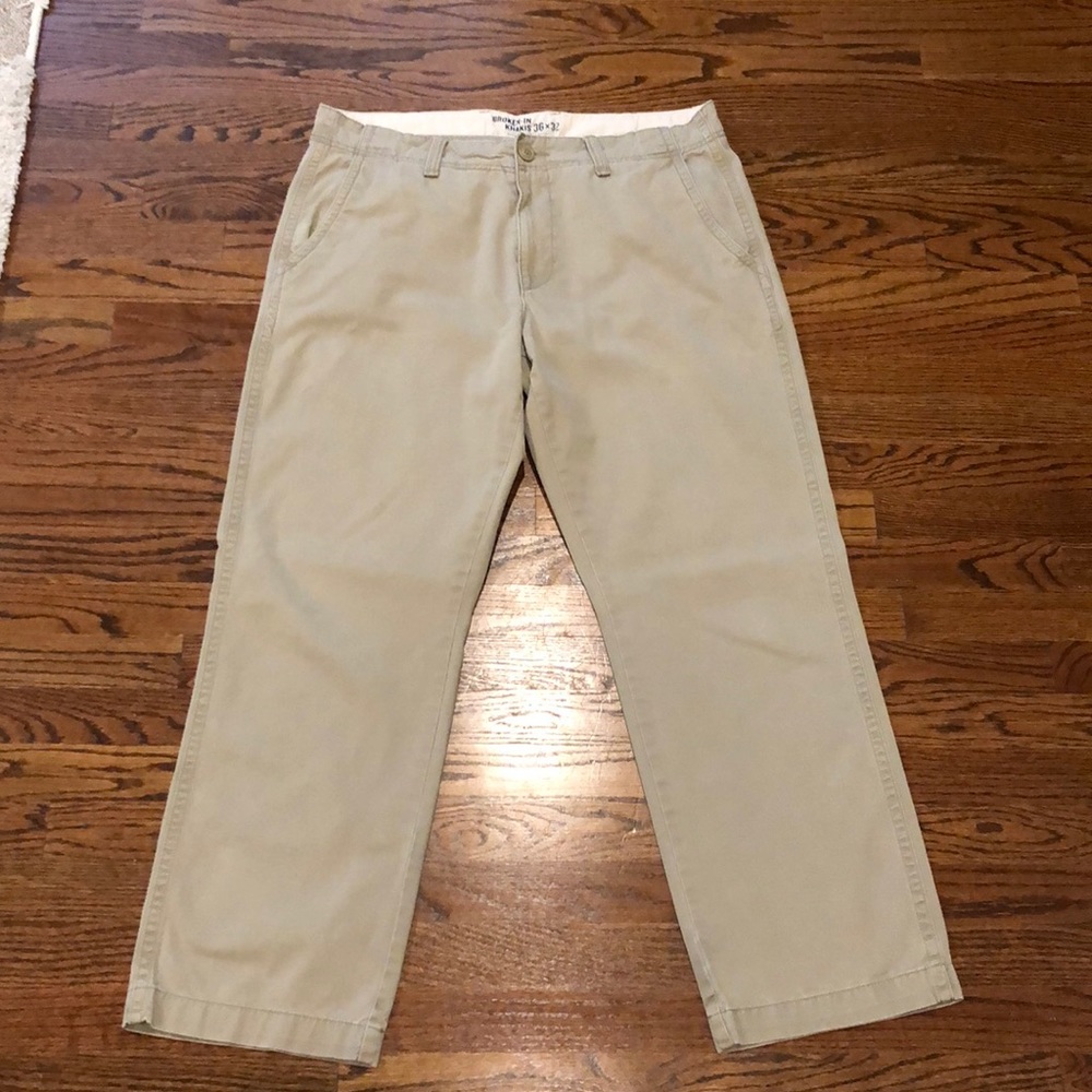 Beige khaki pants